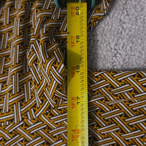 Michael Kors tie neck blouse size small, worn once - Picture 6 of 6